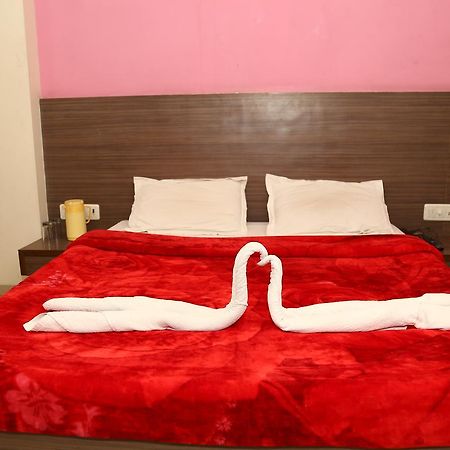 Hotel Kunal Abu Road Ngoại thất bức ảnh