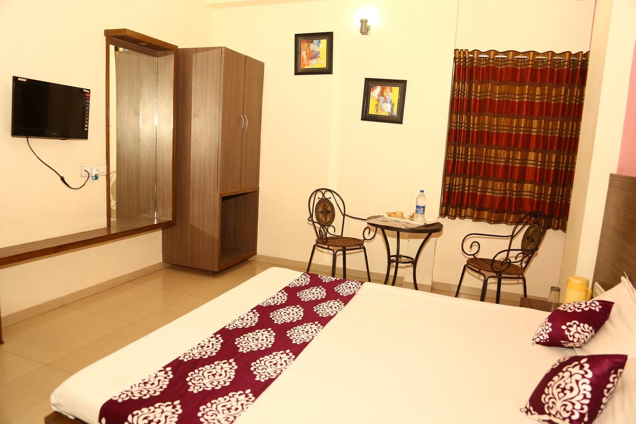 Hotel Kunal Abu Road Phòng bức ảnh